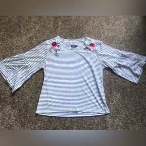 MTH Urbanwear slightly cropped embroidered top